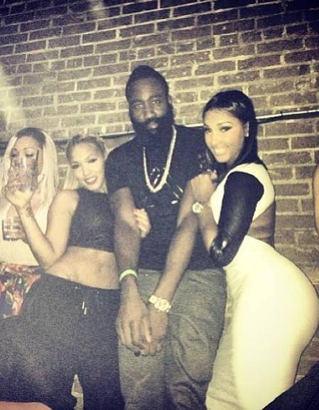 论场而言 论场而言