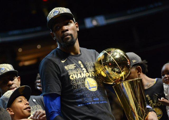 轰并把胜利 轰并把胜利