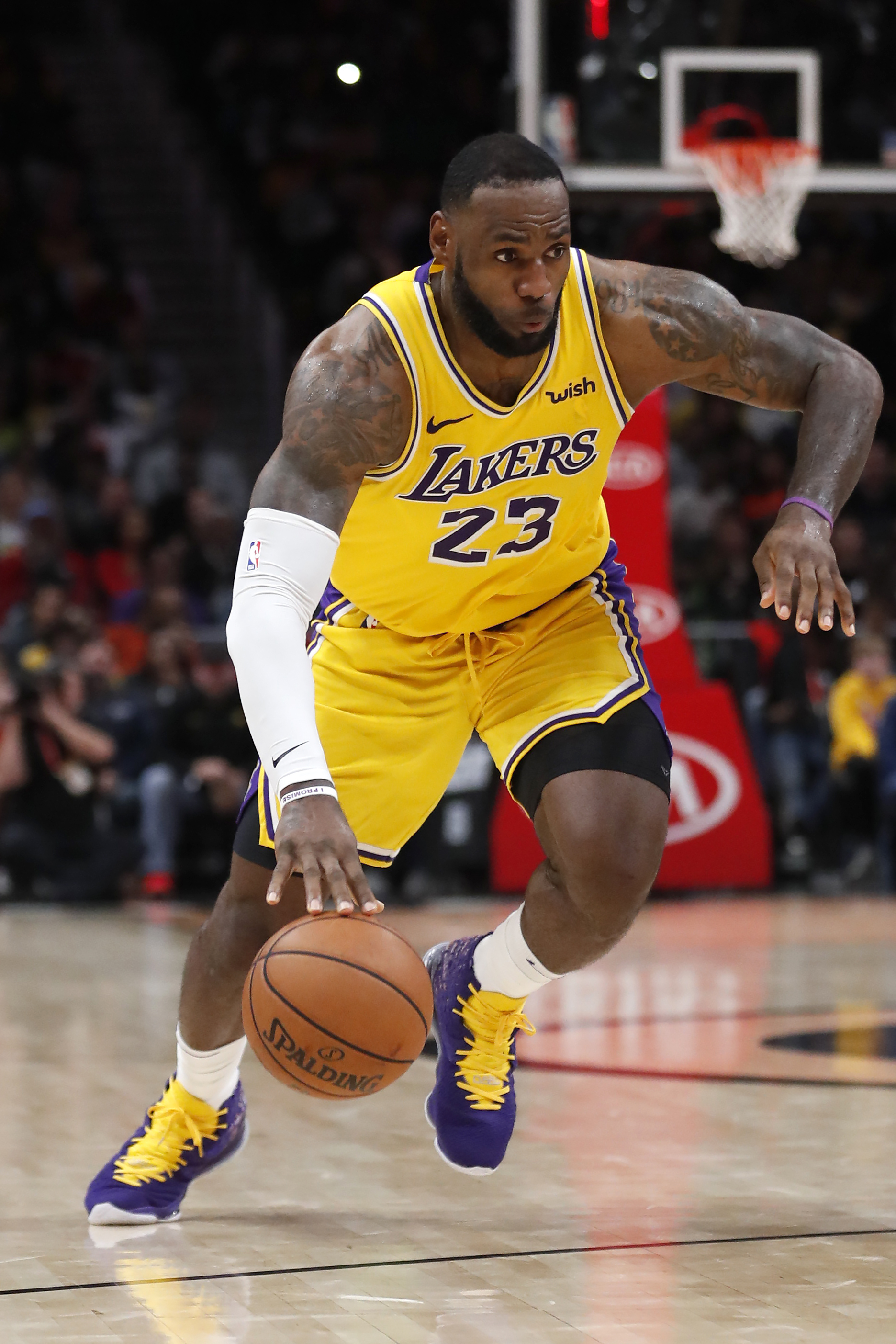 也能深度研 也能深度研